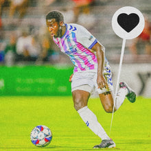 Load image into Gallery viewer, Relentless Pro Traction Socks